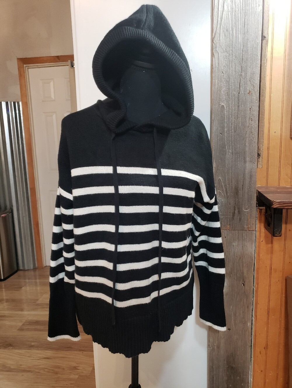 Philosophy Cozy Hooded Knit Sweater Black/white Stripes Med Relaxed